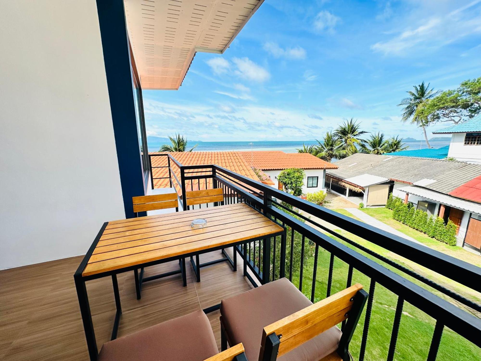The Scenery Beach Resort Baan Khai Luaran gambar