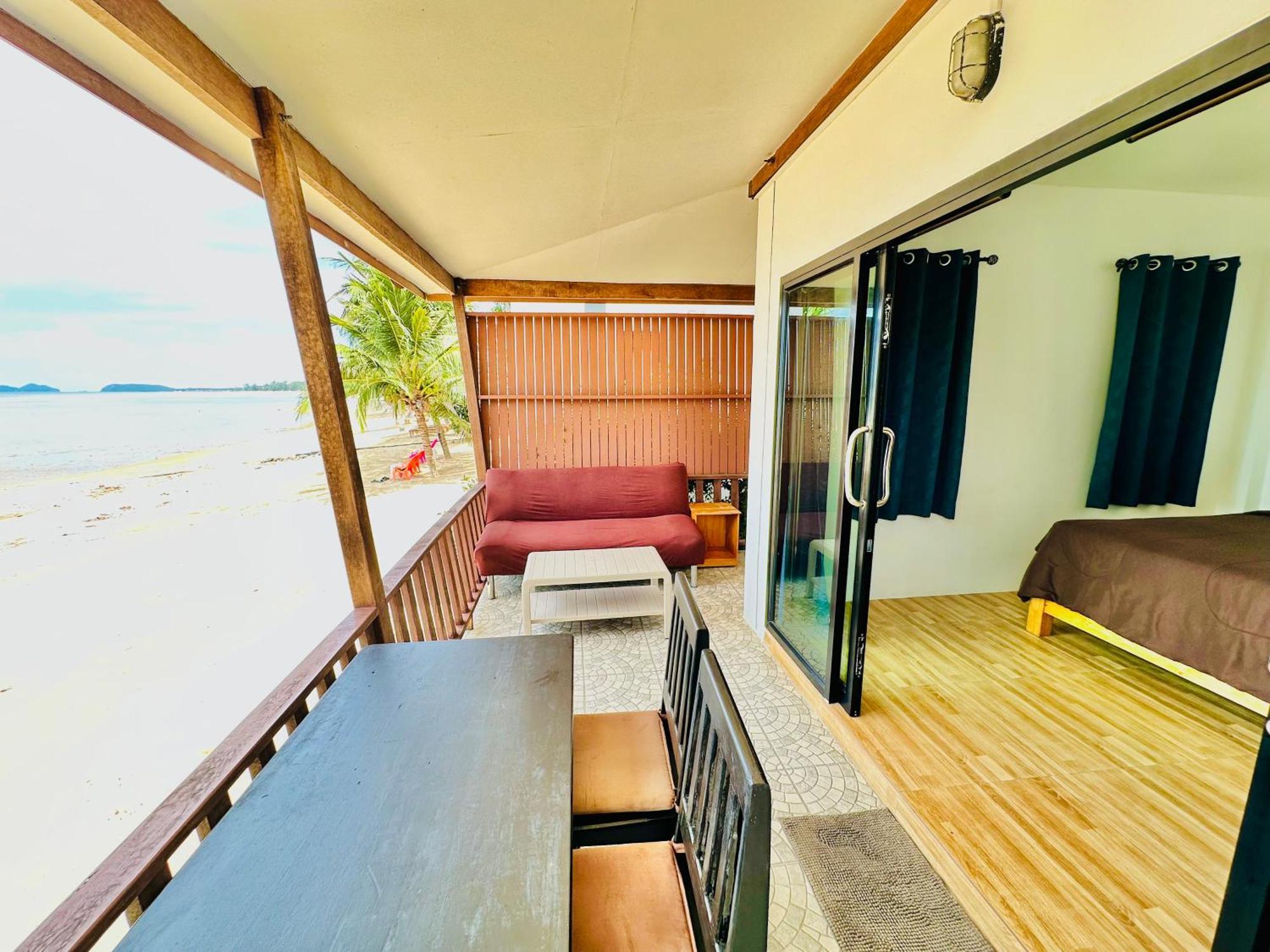 The Scenery Beach Resort Baan Khai Luaran gambar